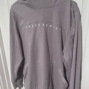 Under Armour Men's Hoodie in Gray